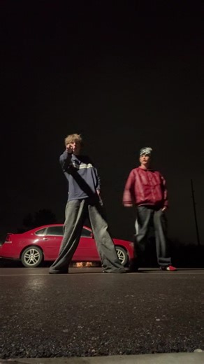 it’s cold out here #chilly #jjba #jotaro #fyp #foxy @kass huntsman