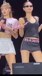 Just need a touch 🫣🥵🔥🤣 #jenlisa #JENLISAFOREVER #DEADLINEWorldTour #DEADLINE_IN_BANGKOK | Blink Buzz