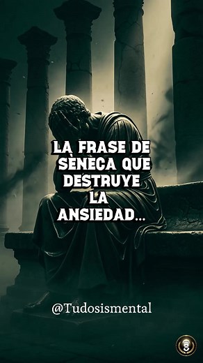 La frase de Séneca que destruye la ansiedad. Porque la mayoría de tus miedos nunca se cumplen: no sufres por la realidad, sufres por un futuro inventado en tu cabeza.” Cuando lo recuerdas, tu mente deja de ser un verdugo… y se convierte en refugio. Guarda este video para recordarlo, compártelo con alguien que lo necesite… y no olvides seguirme para más frases estoicas que transforman tu calma. #Estoicismo #FrasesEstoicas #Ansiedad #DesarrolloPersonal #Tudosismental