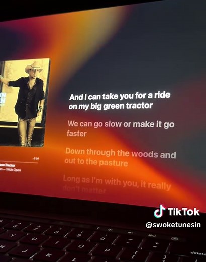 Jason Aldean's Big Green Tractor Lyrics