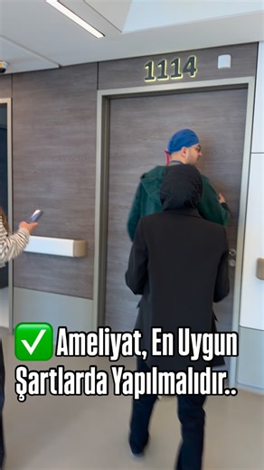 Genel Cerrahi Dr.Öğretim Üyesi Muzaffer Önder Öner on Instagram: "✅ Ameliyat, En Uygun Şartlarda Yapılmalıdır Bir ameliyatın başarısı sadece cerrahi teknikle değil, ameliyat öncesi hastanın genel durumu ile de doğrudan ilişkilidir. ⚠️ Örneğin: Kan şekeri yüksekken yapılan ameliyatlar; ❌ Enfeksiyon riskini artırır ❌ Yara iyileşmesini geciktirir ❌ İyileşme sürecini zorlaştırır Bu nedenle; ✔️ Kan şekeri kontrol altına alınmalı ✔️ Tansiyon dengelenmeli ✔️ Gerekli tüm tetkikler tamamlanmalı ✔️ Hast