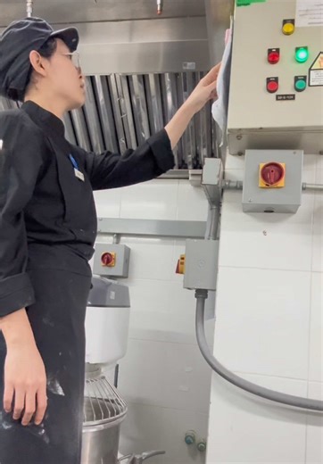 Mastering Cake Decorating: Tips and Tricks