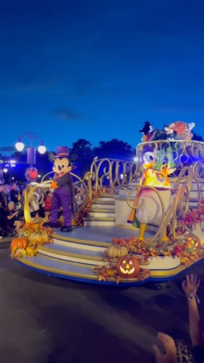 Mickeys Not So Scary Halloween Parade Mickey and Donald #shorts #disney #halloween #mickey #donald
