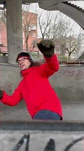 Frontside kickturn breakthrough by extending the front leg when pumping up