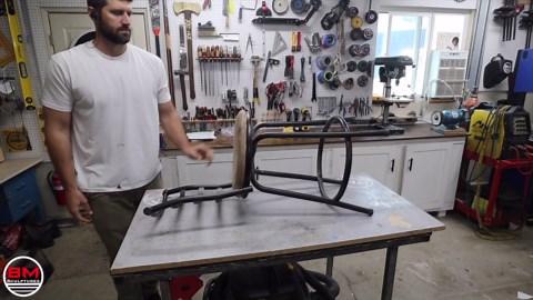 I built a shop chair from scrap wood & chain 🪑