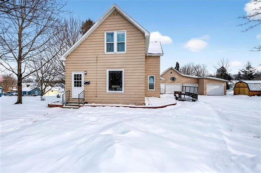 406 S 5th St, Barron, WI 54812 - MLS 1598035 - Coldwell Banker