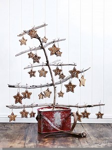 Merry Christmas from all of us here at Donna Hay! We wish you and your loved ones a magical day full of festive feasting! The DH team x | donna hay