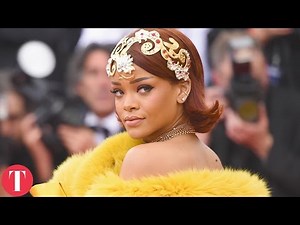 10 Red Carpet Dresses That Left The Crowd Speechless