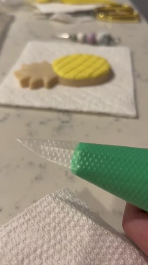 Leaf Piping Tips for Sugar Cookies