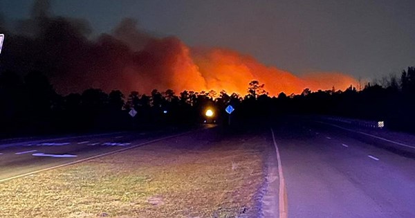 South Carolina wildfires force residents to flee homes as blazes erupt along Eastern Seaboard