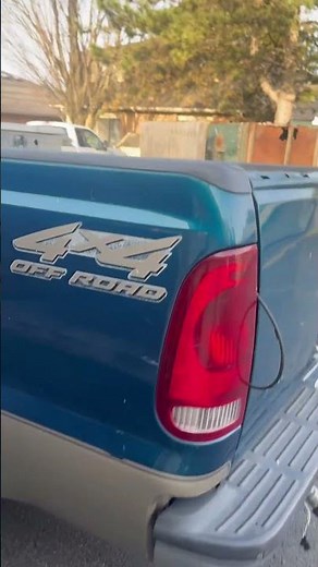 Nothing just a pretty ford f350 7.3 powerstroke (: