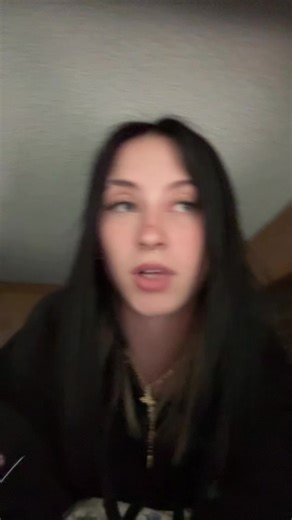 Neva met girl that's quite like me 🗣️ #mainecoon #cat #bigcat | Mainecoon