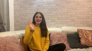 Today sign of the day is "HELLO YELLOW" in support of the young minds #helloyellow campaign to show young people they are not alone with their mental health as it is mental health day today but it's also mental health week 💛💛💛💛 #isabellasigns #wouldntchangeathing #signoftheday | Isabella Signs