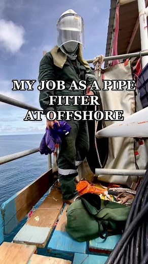 Pipe Fitter Jobs Offshore: Responsibilities and Salary