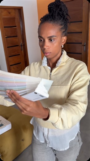 STUDIO NESSA ARCHITECTURAL on Instagram: "Architecte d’intérieur et fondatrice de Studio Nessa, je transforme vos espaces en lieux uniques, modernes et fonctionnels. Du concept à la réalisation, nous créons des ambiances harmonieuses adaptées à vos besoins. 🏡 Villas | 🏢 Bureaux | 🛋️ Décoration | 📐 Plans 3D | 🏗️ Aménagement clé en main 📍 Basé à Dakar – Disponible pour vos projets ! #StudioNessa #ArchitectureIntérieure #Décoration #Design #Aménagement #Dakar"