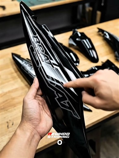 Striping Beat Karbu Terbaru: Hitam Putih yang Keren