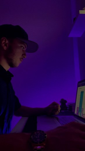 Unlock the potential of Product Hunt, Gumroad, Canva, and Notion to bootstrap your business from $0! Leverage Product Hunt for exposure, Gumroad for seamless transactions, Canva for stunning visuals, and Notion for organized workflows. Transform ideas into reality without breaking the bank!Like this business content? Follow me 👉 @alexanderschnepp_ for more online business strategies #businessbuilding #producthunt #gumroad #canva #notion #bootstrapsuccess #onlinebusinesstips | Alexander Schnepp