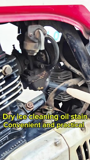 Dry Ice Cleaning: Efficient Stain Removal Techniques