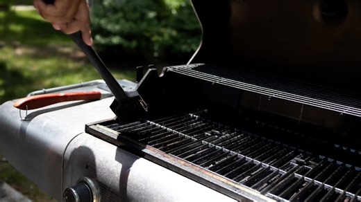 Homeowners are cleaning grills with a veggie & experts say it's the perfect hack