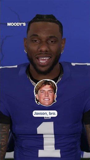Jaxson knows it's him 🤣 #shorts #giants #nfl #newyorkgiants #jaxsondart #jameiswinston #football