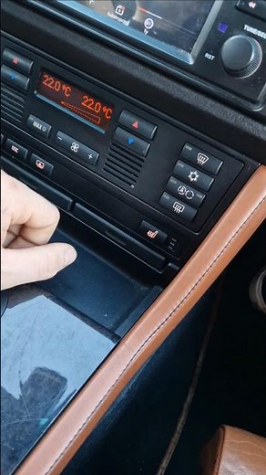 Ciekawe wyposażenie w BMW !!! #automobile #mechanik #bmw #spawanie #drift #garage #e36 #e46 #e39