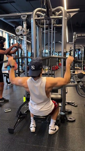 The pre-gym routine could be more fun than the gym 👀 - Code ‘MEZO’ gets you 45% off #gymtok