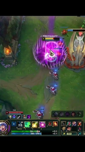 Lux me ve una vez y desaparezco 😭#leagueoflegends #neeko #shorts #gaming