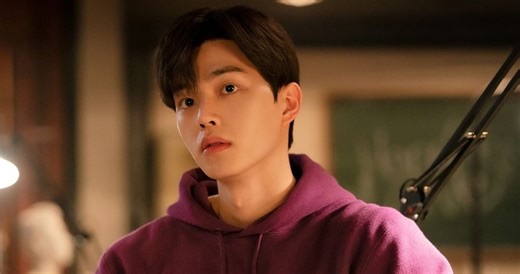 K-drama Actor Song Kang Called ‘The Son of Netflix’ and Here’s Why