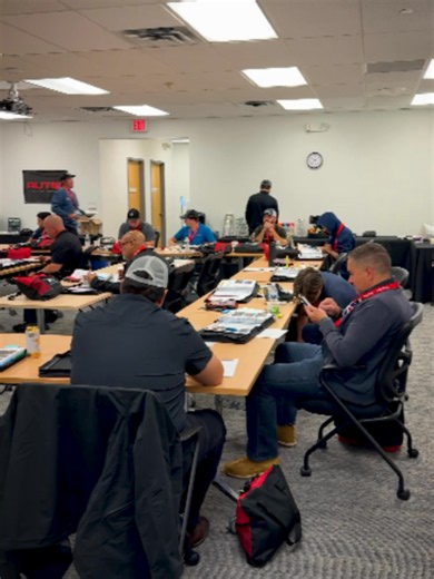 Training, certification, and hands-on learning. 🛠️ Autel’s North American headquarters recently hosted TIA Certification training, bringing industry professionals together to sharpen their skills and stay up to date on the latest tire service standards and practices. Invest in your skills. Invest in your shop. 💪 #Autel #TIACertification #AutomotiveTraining #TPMS #AutomotiveTechnicians