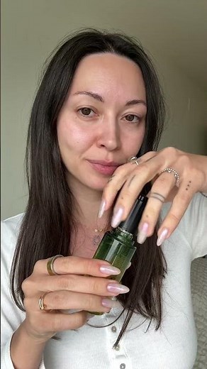 How To Smooth Dry Ends And Get That Shine Back | Miraculous Oil | Aveda