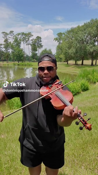 Dominique Hammons on TikTok