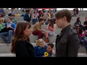 Glee - I'll Never Fall In Love Again (Full Performance)