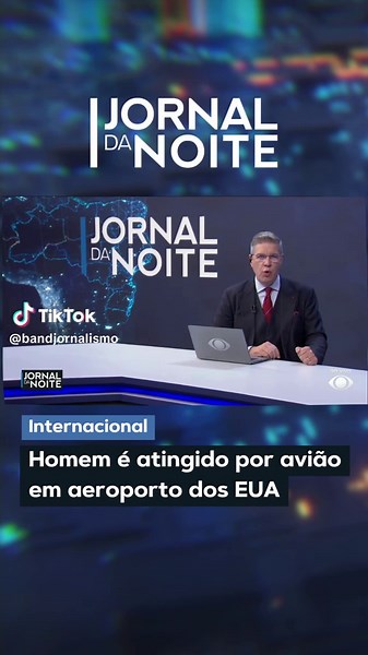 Foi divulgada nesta segunda-feira (11), a imagem do momento em que um homem foi atingido por um avião no aeroporto de Denver, nos Estados Unidos. 📸 Reprodução/Band 📲 Mais informações no site band.com.br #BandJornalismo