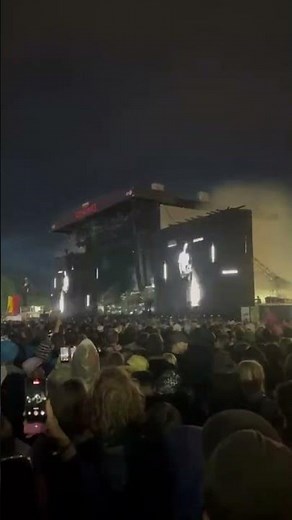 Charli XCX brought ‘Music, Fashion, Film’ to Reading as the festival’s first headliner of 2026 🤘