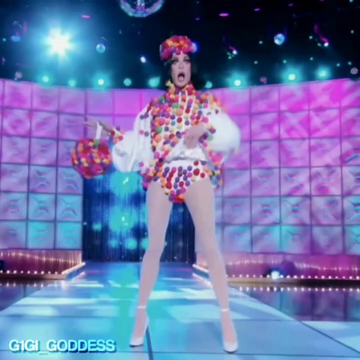 Lazy Intro Reaction ft. Gigi Goode | Drag Race Season Queen Bee