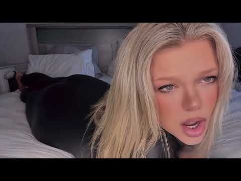 Girl bubbly bed farting