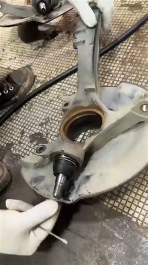 Odyssey Arm Bush & Ball Joint Replacement! #mechanic #mechanicmia #automotive #repair #restoration #viral #shorts #reels | Mechanic Mia