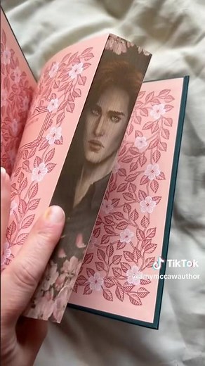 The Ultimate TWILIGHT edition | 20th anniversary special edition book | #twilight #booktube #vampire