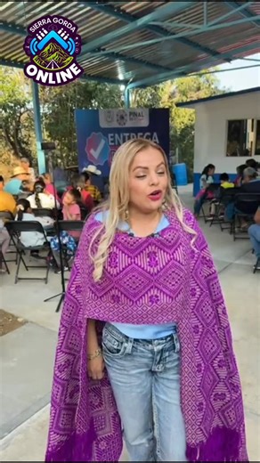 Pinal de Amoles se prepara para la Cumbre del Huapango 2026 🎻👯‍♂️ #SierraGordaOnline En un ambiente de entusiasmo y tradición, la presidenta municipal de Pinal de Amoles, Lupita Rmz Plaza , anunció los preparativos para el Concurso Nacional de Baile de Huapango Huasteco 2026, evento que posiciona al municipio como la verdadera "Cumbre del Huapango" los días 14 y 15 de marzo. La alcaldesa destacó que este año el concurso contará con una bolsa de premios de 350 mil pesos a repartir entre las par