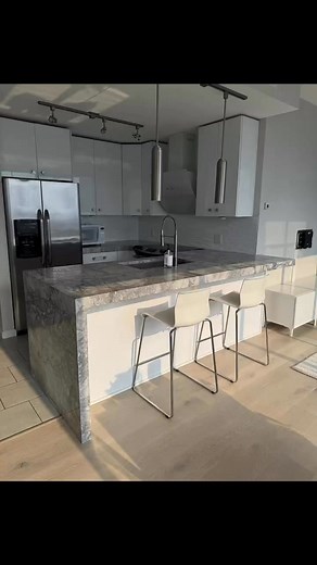 Seeking a nice place to live in Downtown Calgary?Check this beautiful apartment out! https://www.rentfaster.ca/ab/calgary/rentals/condo/2-bedrooms/victoria-park/furnished/461307 | Veronique Dewilde
