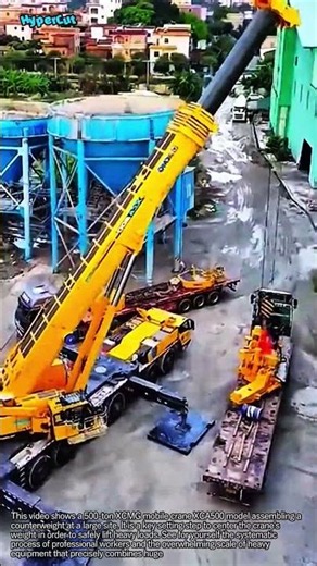 500-ton mobile crane counterweight assembly site #worker #process #crane #heavylifting #equipment