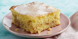 Michelle's Honeybun Cake