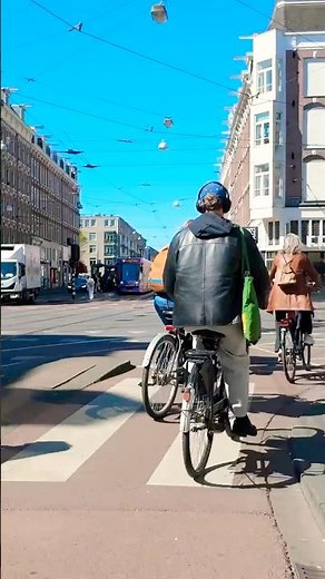 Wish you were cycling in Amsterdam? 🚲☀️