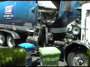 McNeilus Allied Waste Garbage Truck