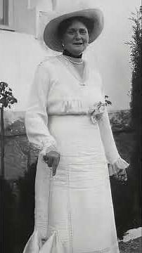 Alexandra Feodorovna, Tsarina of Russia smiling