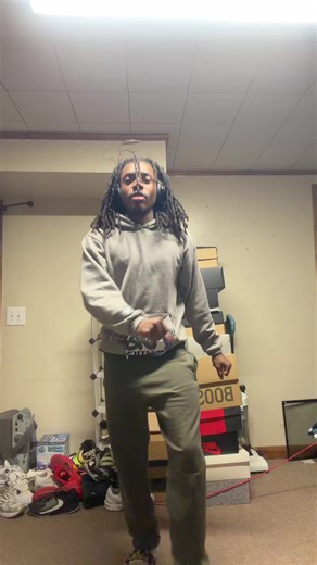 On my ayo and Teo #xyzbca #viral #fypシ #solo #TAEKENN | ayo et teo dance