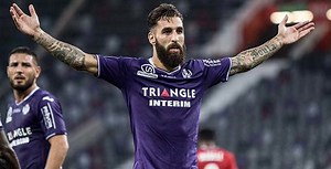 Jimmy Durmaz, Galatasaray için İstanbul'a geldi