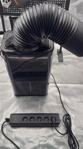 💡 Want an easier way to manage your grow space? Simply connect the Spider Farmer Dehumidifier to the GGS Smart Power Strip, and you can control it anytime from your phone. 📱💨 No complicated setup — just reliable, easy control whenever you need it. 🎥 See how it works in the video! 💬 How long have you been using our dehumidifier? Share with us below! 🛒 Dehumidifier: https://www.spider-farmer.com/products/spider-farmer-dehumidifier-with-drain-hose-for-grow-room-grow-tent/ 🔌 GGS AC5 Power Str