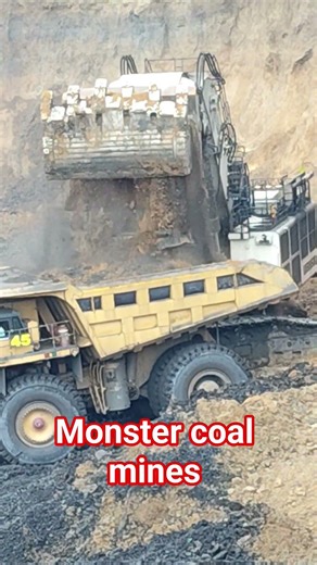 Liebherrer 996 Shovel loading haul Dumper Remove ore in Mining Site