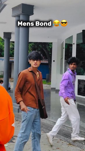 Ashwin🤍 on Instagram: "Avlothanga 🫶👥😂….. . . . . . . . . . . . . . . . . #college #fyp #save #share #tamilmemes1 #trendingreels❤️ #scott #friends #theboys"